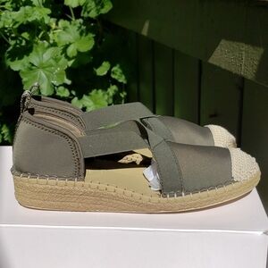 Taryn Rose Quin Neoprene Demi Espadrille Wedges olive green 5 NEW